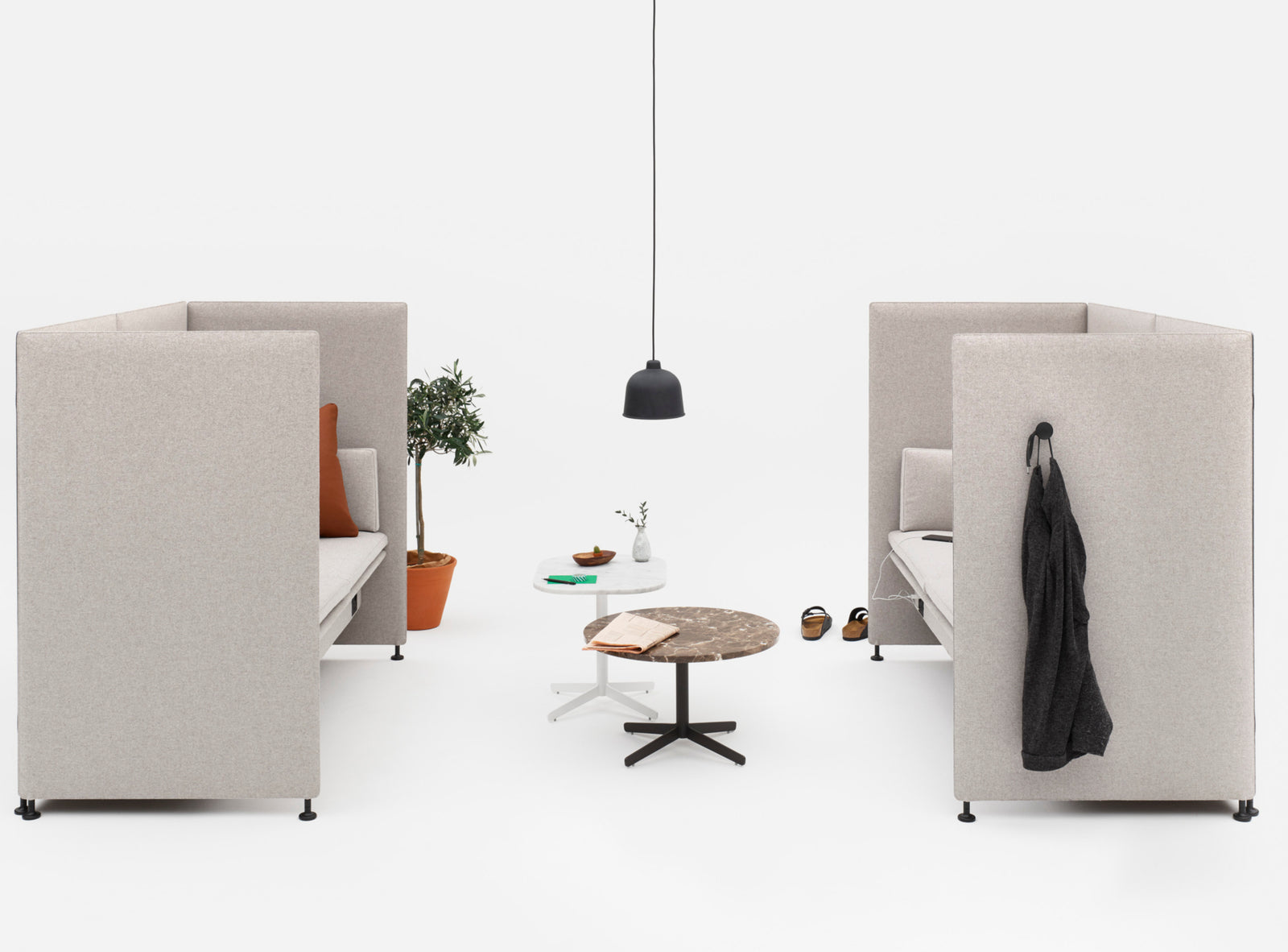 office breakout, office sections, office comfort, workspace comfort, workspace meeting