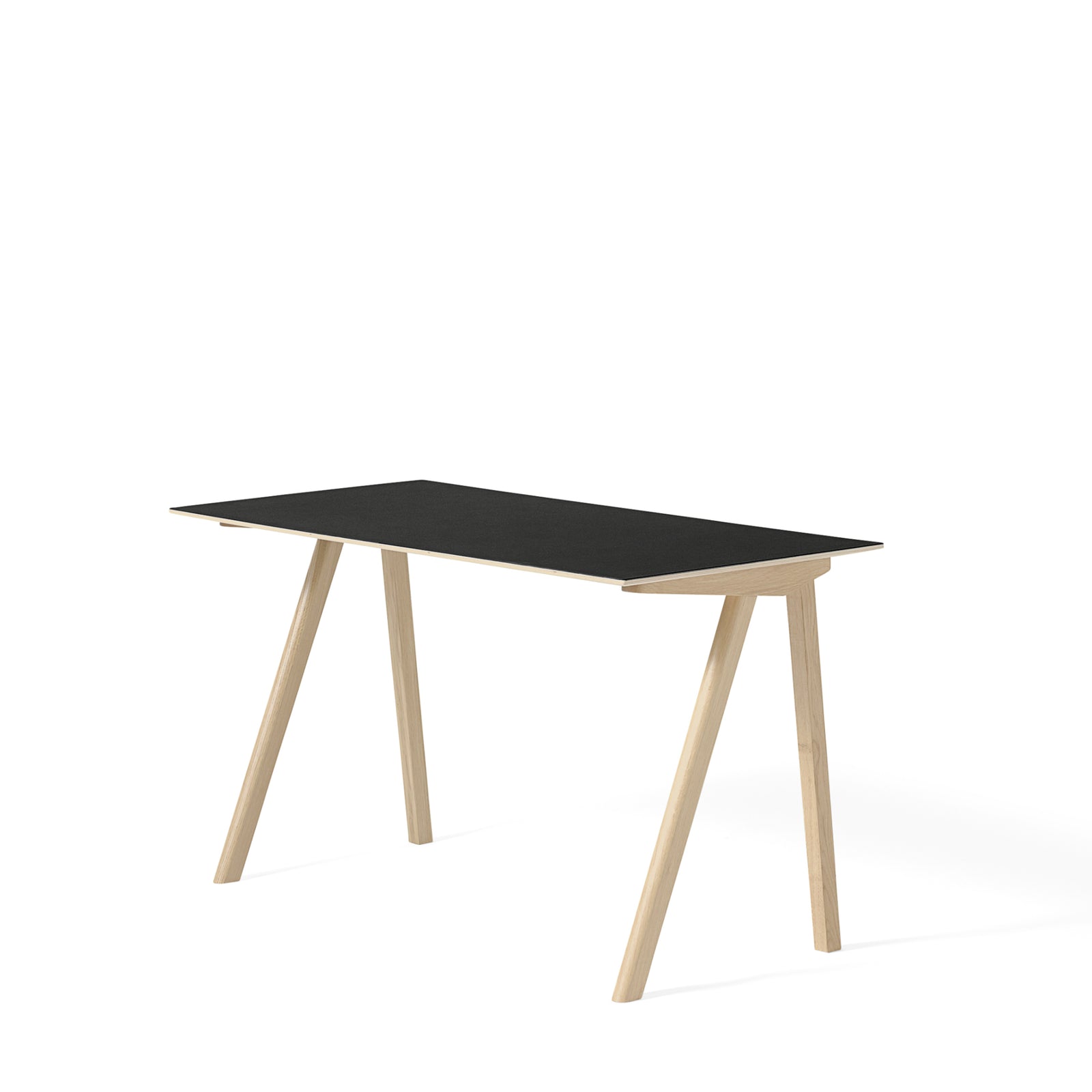 Cph 2025 10 desk